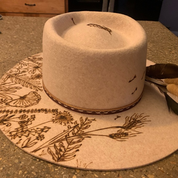 Designer hat - Picture 6 of 7